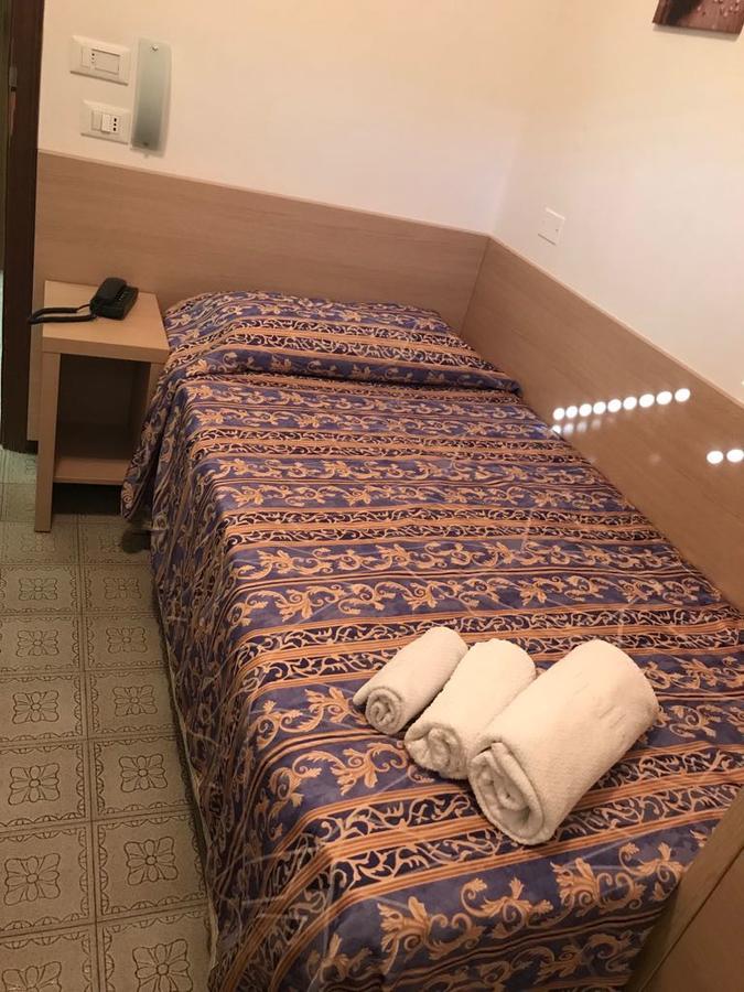 Hotel Alexander San Mauro Mare Eksteriør bilde