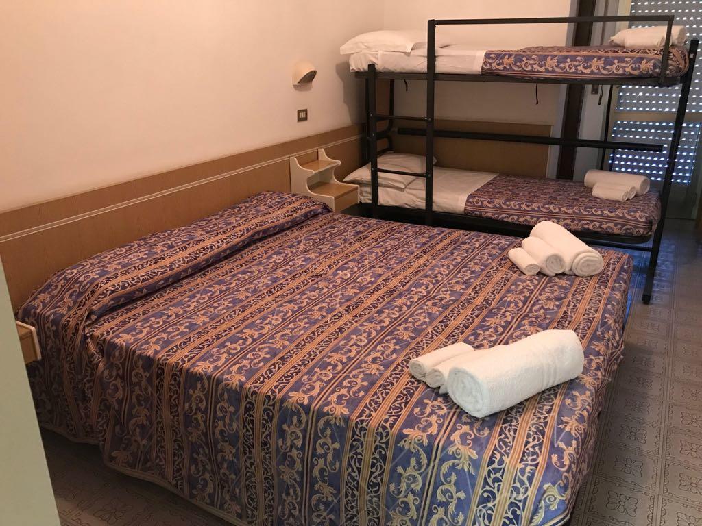 Hotel Alexander San Mauro Mare Eksteriør bilde
